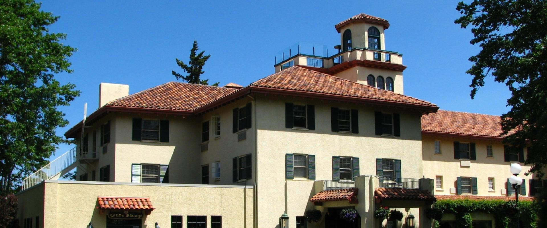 Columbia Gorge Hotel
