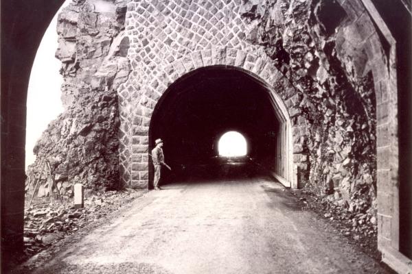 Mosier Twin Tunnels
