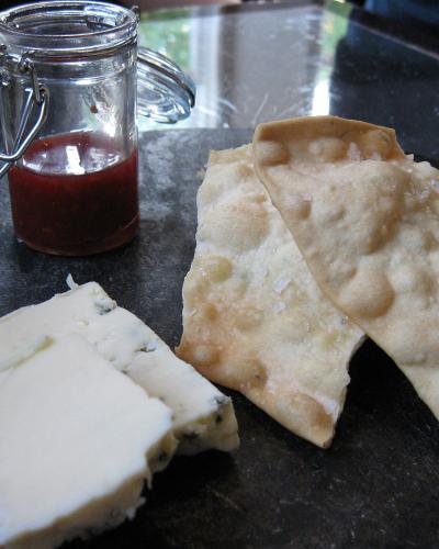 Rogue Creamery's Caveman Blue cheese served with flatbread and jam