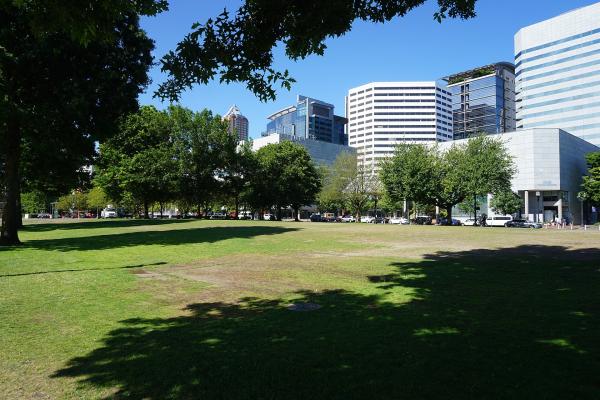 Tom McCall Waterfront Park